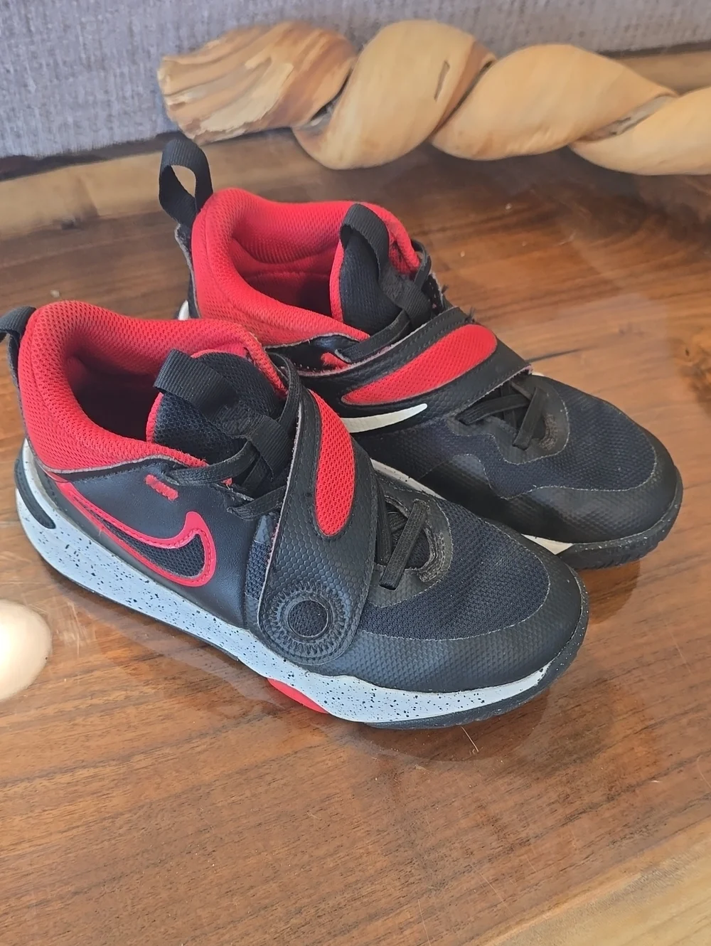 Nike Kids Black and Red Hook-and-Loop Sneakers
